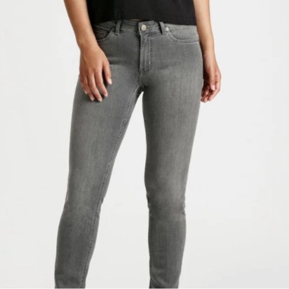 DU/ER Performance Denim Jeans Gray Wash Raw Hem Skinny Jeans